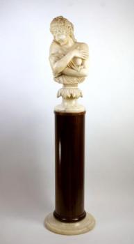 Büste Frau - Alabaster, Holz - 1880